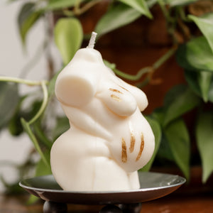 "Dorell" Plus Size Pregnant Candle