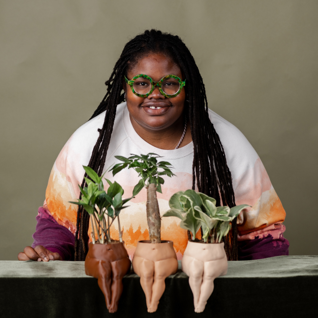 Thighs of Thunder Seated Planter