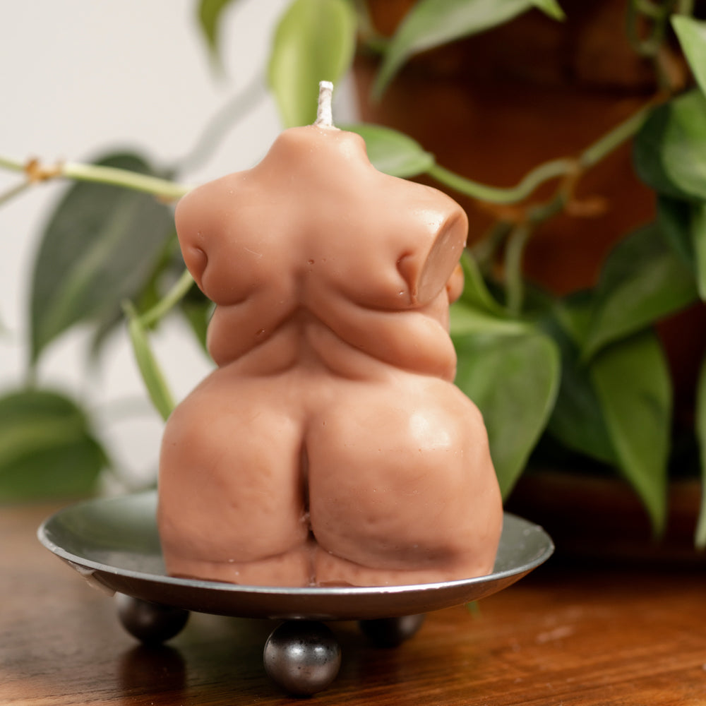 "Dorell" Plus Size Pregnant Candle