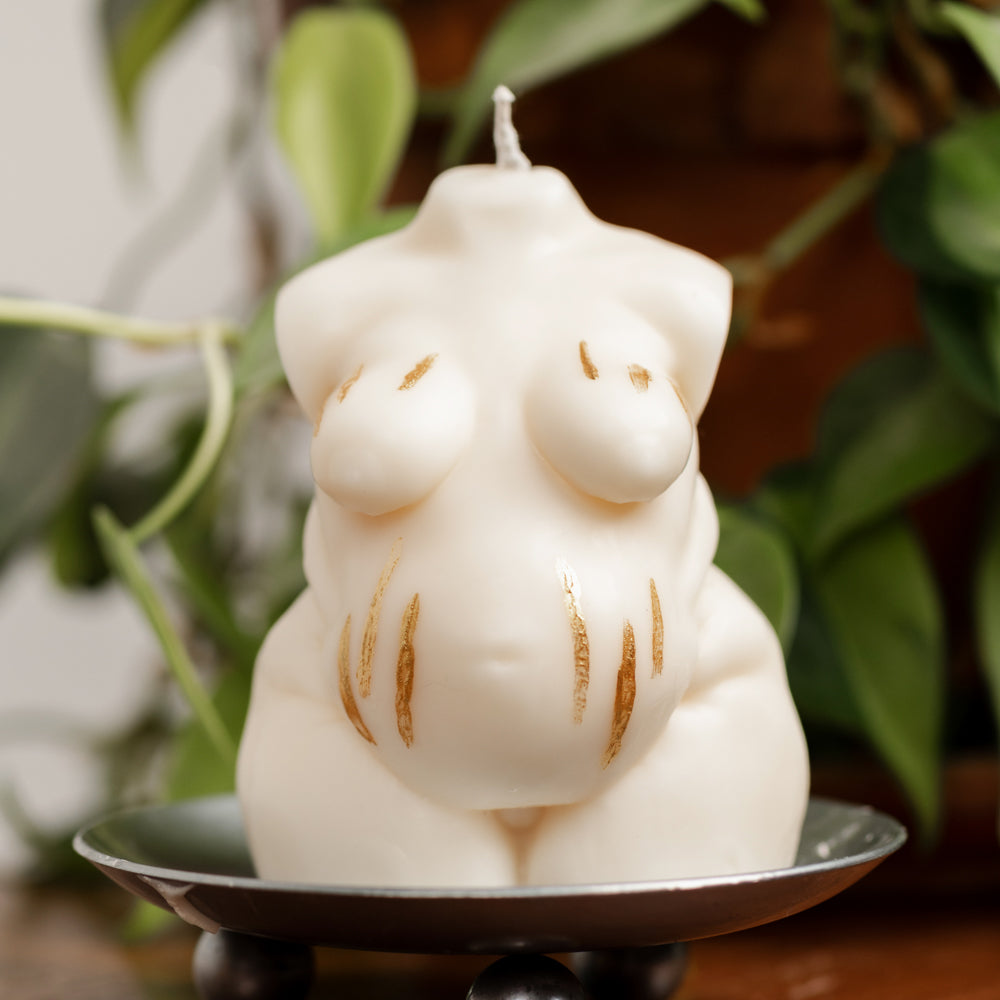 "Dorell" Plus Size Pregnant Candle